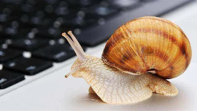 My computer is running slow, what steps can I do to fix itæ 