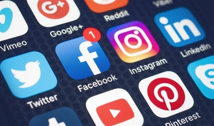 مؤشرات الأداء الرئيسية لوسائل التواصل الاجتماعي -1